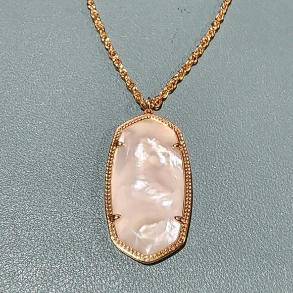 Kendra Scott Reid Intarsia Faceted Mother of Pearl Pendant Necklace - Picture 8 of 9